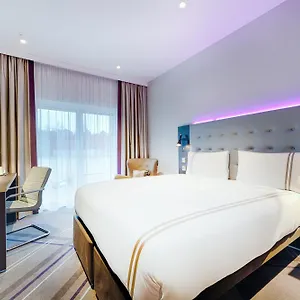 Отель Premier Frankfurt Europaviertel ***